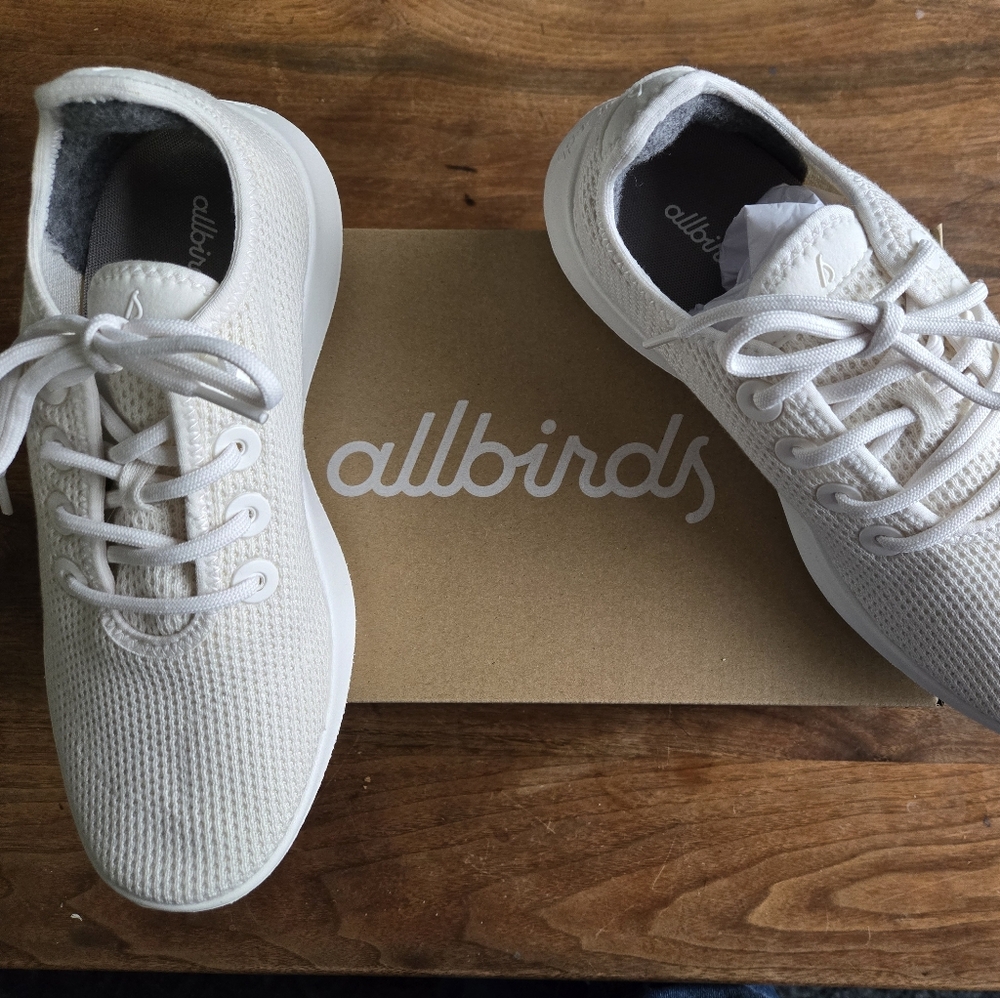 NEW Allbirds Women's White Knit Sneakers